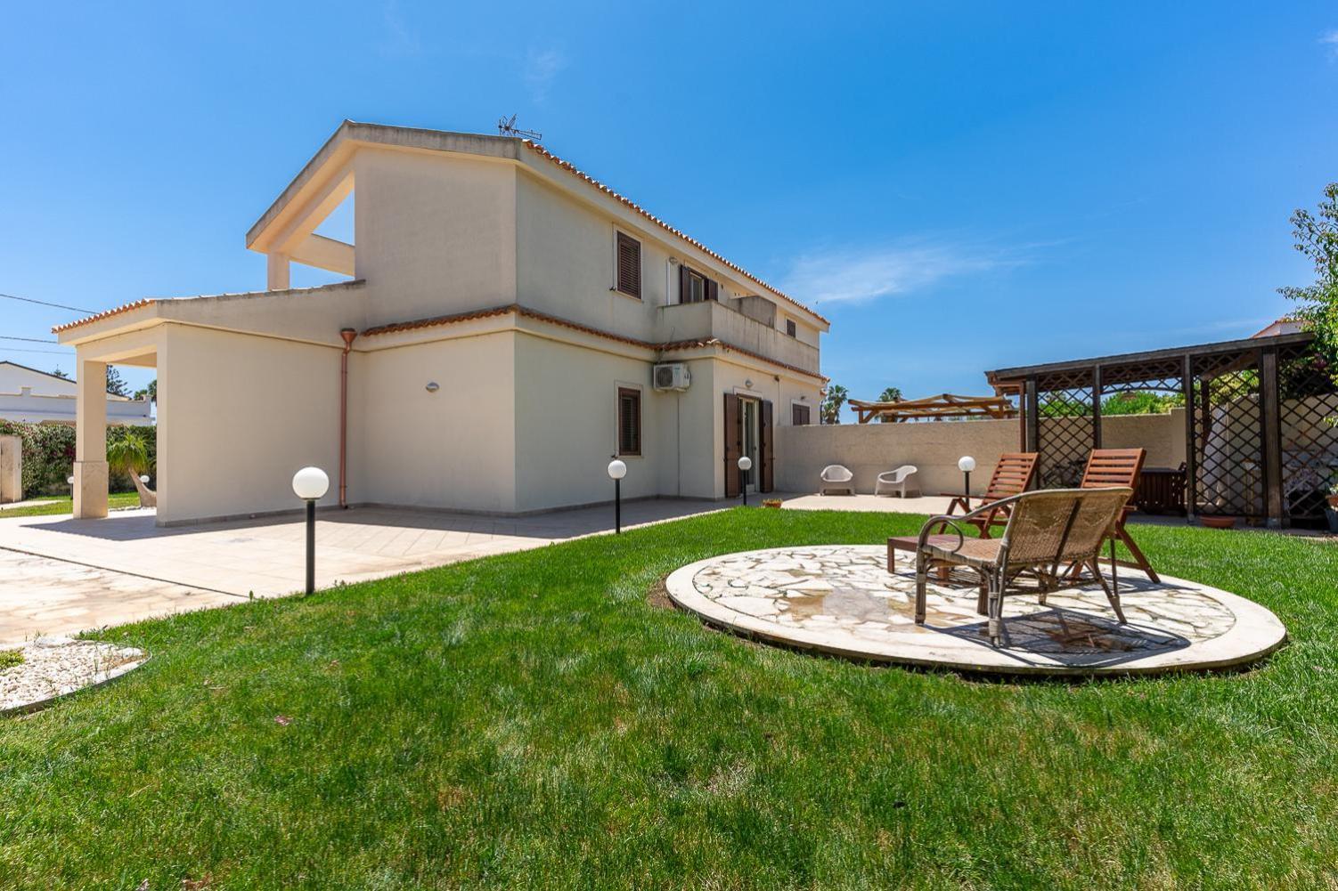 Al Mare Della Fanusa By Wonderful Italy Holiday home Syracuse